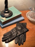 Vintage Women's Driving Gloves, Black Leather, Scallop Stitch, Small