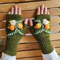 Olive Green Embroidered Fingerless Gloves – Handmade Wool Knit Arm Warmers – Boho Moss Green Winter Gift – Cozy Wrist Warmers for Her