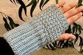 Teal fingerless Gloves