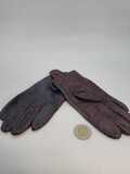 Women's leather gloves